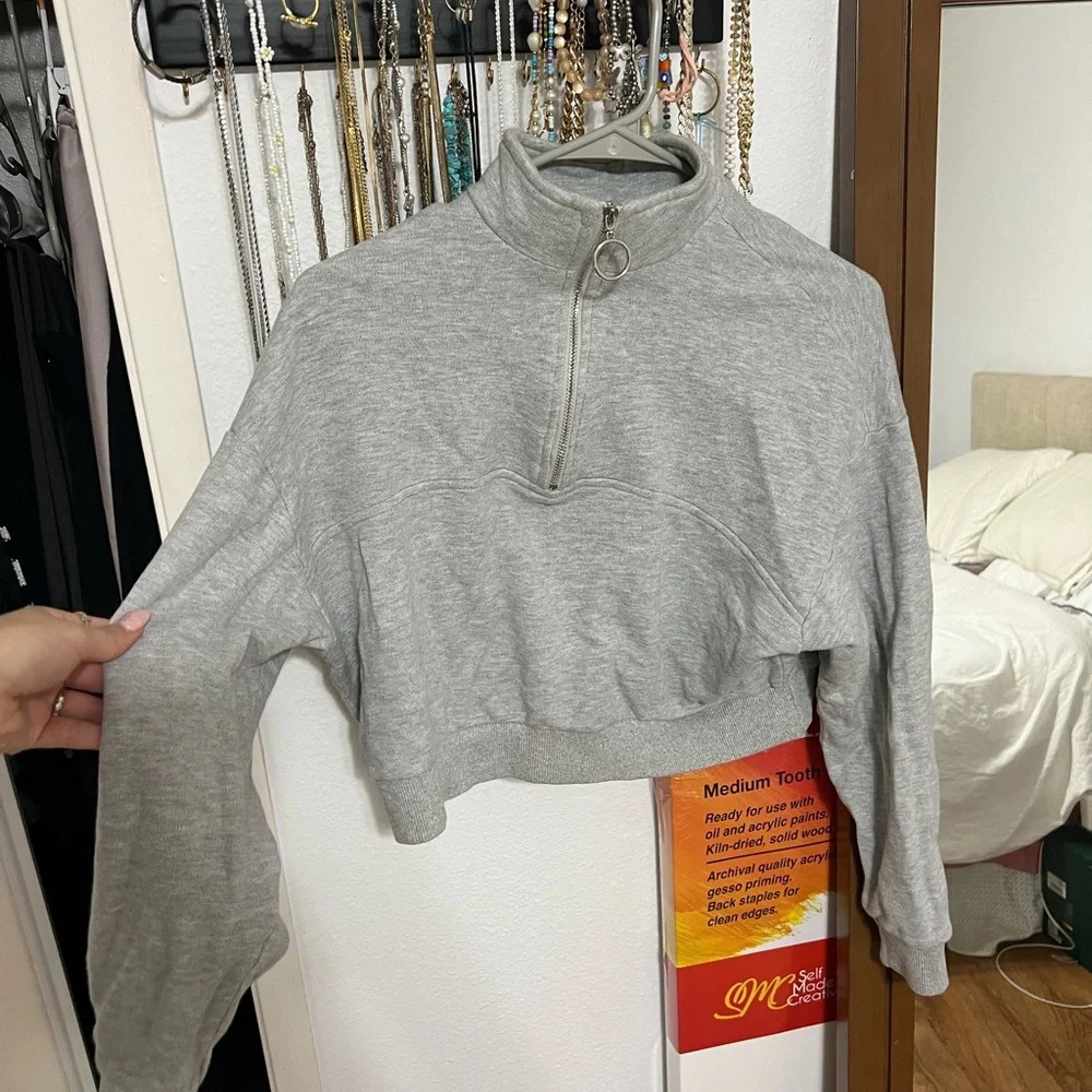 PRINCESS POLLY sweatshirt - Picture 15 of 16